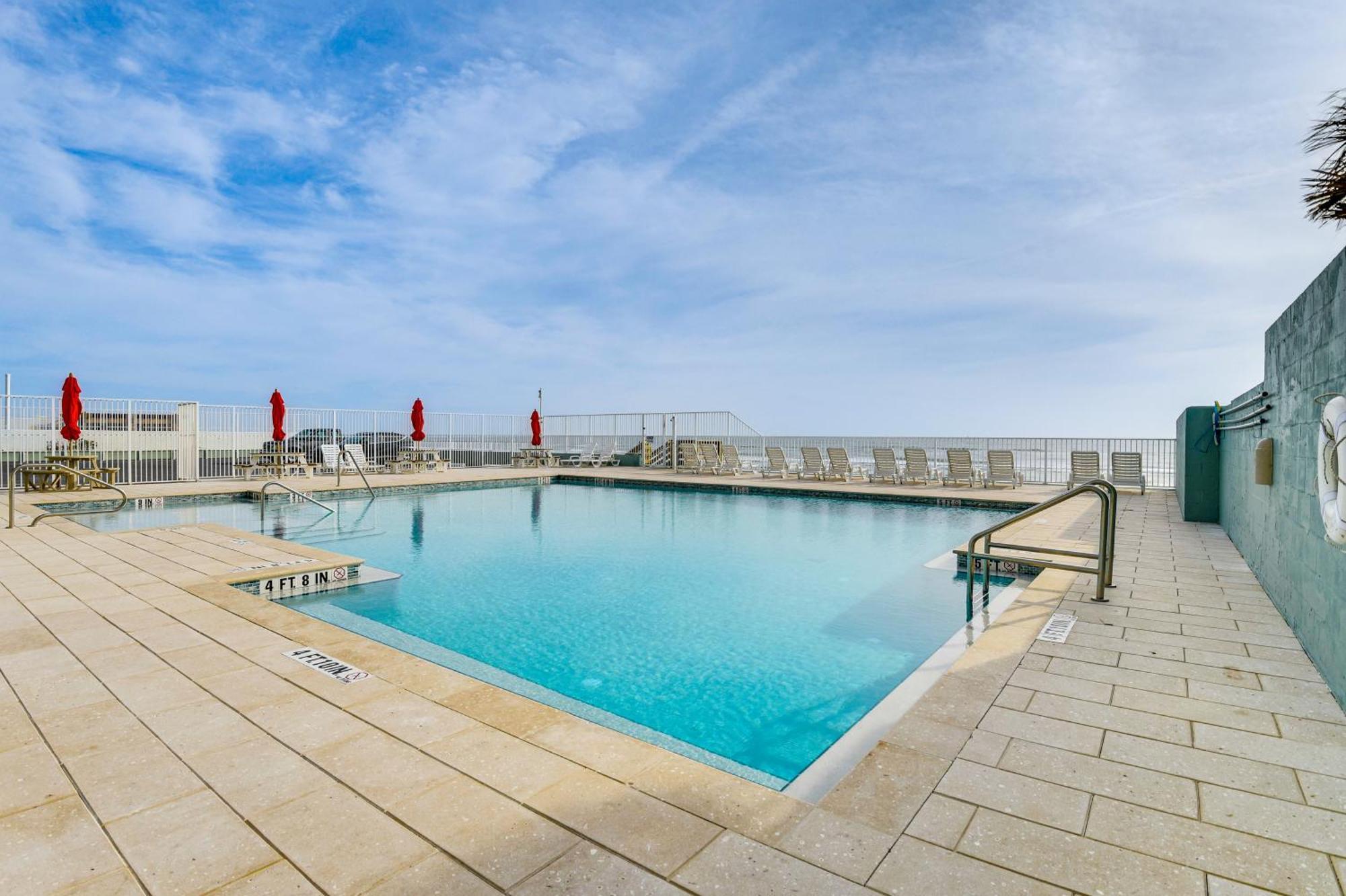 Updated Daytona Beach Oceanfront Studio! エクステリア 写真