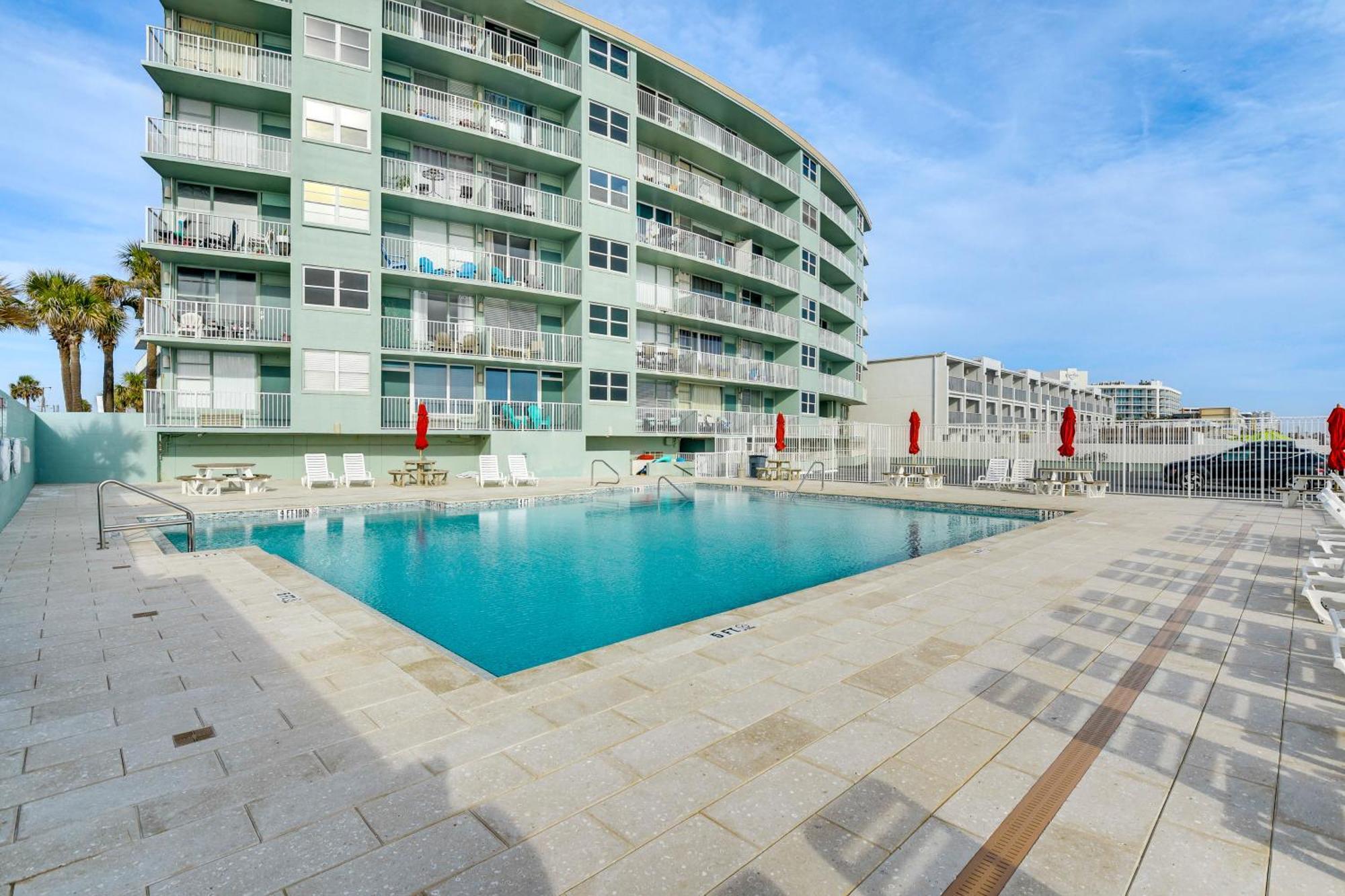 Updated Daytona Beach Oceanfront Studio! エクステリア 写真